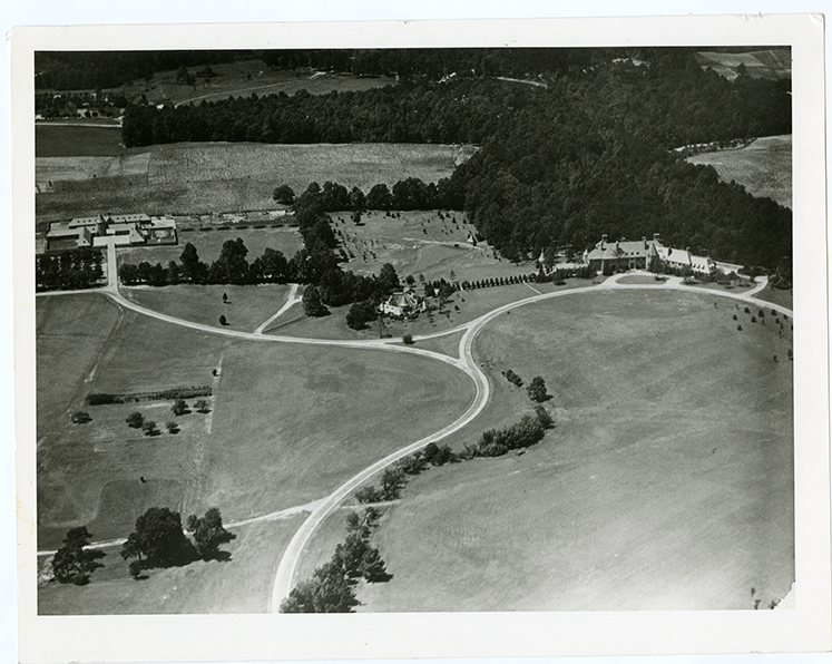 Aerial view of Grayln Estate with expansive grounds, circa 1932