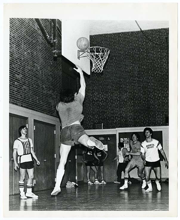 Intramural Basketball (Men's)