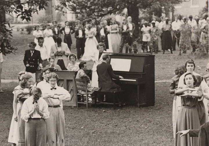 Participants, pianists and a crowd pictured at Magnolia Festival